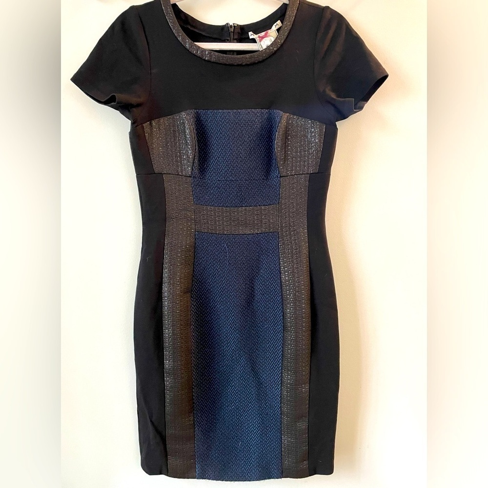 Yoana Baraschi, size 4, navy and black fitted mini dress, excellent condition